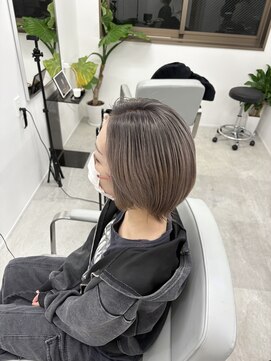 レアル 心斎橋 大阪(REAL) 根本が伸びて来ても気にならないバレイヤージュ