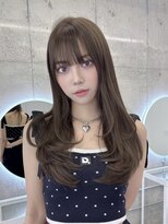 フォンズ(FONS)&nbsp;透明感オリーブグレージュ/ロングレイヤーワンカール/寒色カラー