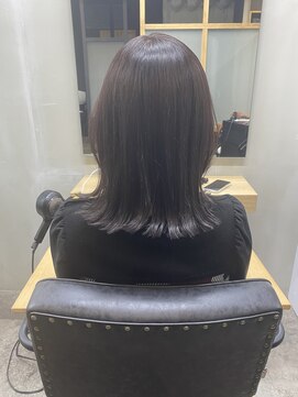 ピンクブラウン×鎖骨ボブ