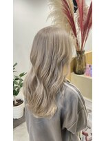 ハイク(HYKE)&nbsp;ホワイトベージュ／ケアブリーチ