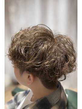 ループヘアーデザイン 谷塚店(ROOP Hair Design) ツーブロマッシュ&パーマ