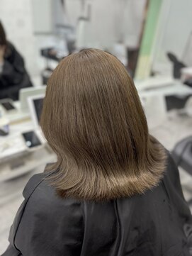 ジーナ 新宿(Zina) 【本多担当】オリーブブラウンベージュ