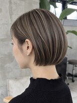 キリ 逗子(kiri)&nbsp;逗子葉山デザインカラーケアブリーチ白髪ぼかしハイライト眉k95
