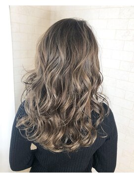 アルマヘア(Alma hair) ハイライトとローライトてワンランク上の3Dカラー