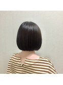 ショートボブ