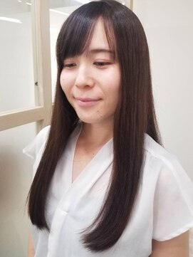 シェルビー 新宿(SHELBe) レッドブラウン×ストレート[新宿/髪質改善/ヘッドスパ]