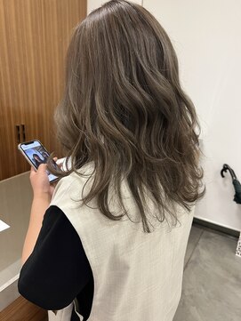 カッツ 駅家店(CUT S) 透明感ベージュカラー♪