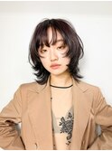 ミディアム　ウルフ　レイヤー　黒髪