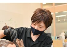 プロの美容師がしっかりカウンセリングをして施術します！