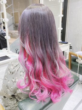 デイズ(days) ラベンダーグレーベージュにインナーカラーピンクカラー