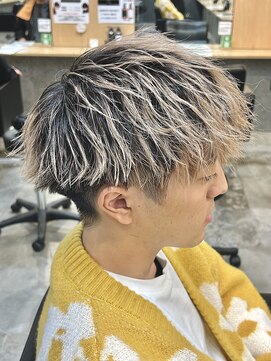 ニアウ 伊勢崎連取店(Niau) メンズマッシュパーマツイストスパイラルパーマ波巻きパーマ