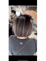 アポロ 横浜駅店(apollo)&nbsp;ハイライトバレイヤージュダブルカラーミルクティーベージュ