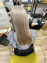 ラッコのおひるね&nbsp;ぶりーちありホワイトグレージュ