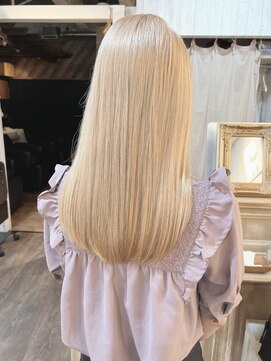 アクトゥス(AEQUITAS) ケアブリーチ×ミルクティーブロンド【池袋/20代/30代/40代】