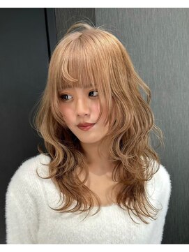 ヌル 表参道本店(Null) ベージュ /デザインカラー/ブリーチカラー/表参道/原宿