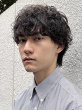 ガズル ハラジュク(GUZZLE HARAJUKU) *シンプルミディアムマッシュ　スパイラルパーマ　メンズパーマ*