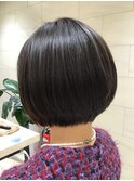 ショートボブ