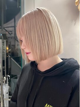 シェリ ヘアデザイン(CHERIE hair design) ボブ×ブロンドベージュ［福岡/天神/大名/美容室/ハイトーン］