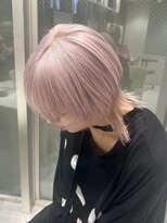 サイ(sai) ウルフカット×ペールピンク