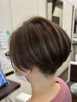 ヘアーサロン アドア(Hair Salon adoa) ハイライトショート