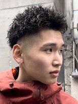 レタッチ バイ フィフス 天神大名(RETOUCH by fifth) 天神スパイキーショートツイストスパイラルパーマフェードカット