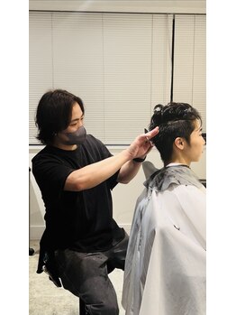 モッズ ヘア 上大岡店(mod's hair)の写真/[マンツーマン]専属のスタイリストが全てのサービスを責任持ってご提供いたします。最新ケラスターゼ取扱◎