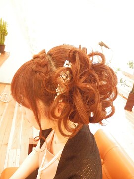 レアリス ヘアーデザイン(REALIS hair design) 愛されアップ