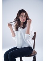 シュシュット(chouchoute)&nbsp;エフォートレスマーメイドアッシュ厚めバングハニーヘア　27