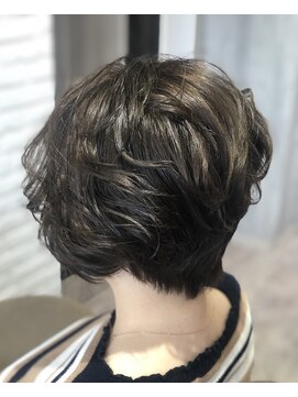レナトゥス ヘアー オブ ネイル(Renatus Hair of Nail) ハンサムショート