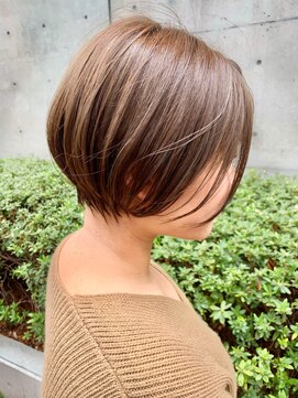 ジアン テラス(GIEN TERRASSE) #ショートボブ #ベージュ #イルミナカラー