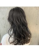 ダークアッシュ×レイヤー×巻き髪
