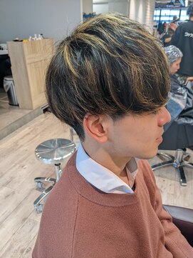 コワファーストナガサキシャンプーボーイ(COIFF1RST NAGASAKI SHAMPOO BOY) コントラストハイライト×Vマッシュ