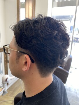 コワファースト 大分(COIFF1RST) 刈り上げ、ナチュラルパーマ