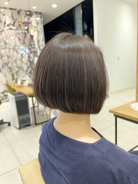 アリーナ 船橋日大前店(arena) 前下がりボブ×グレージュ