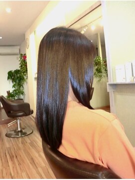 プーロ レガーロ(puro regalo) サラ艶　白髪染め　ストレート♪