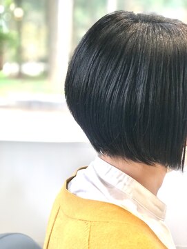 ウトカ(utoca) ショートボブ