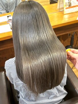 ララ(LALA) 艶髪グレージュ