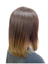 黄ぐまくん美容室 ミディアム レイヤー グラデーション カラー