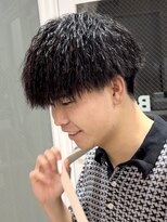 ベーア メロー(Bar mellow)&nbsp;刈り上げマッシュ縦落ちツイストパーマ