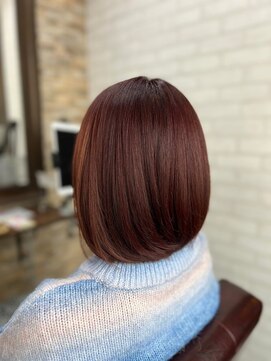 ハサミバイアトリエナガノ 千葉(8sami by atelier nagano) ショートボブ/センターパート/ツヤ髪/グラデーション/イヤリング