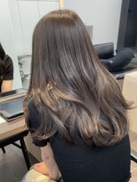 サロンドジョー(salon de joe) レイヤーハッシュカットバタフライカット透明感カラー