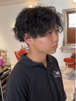 経験豊富な実力派スタイリストが在籍のメンズサロン！パーマにお悩みの方は是非☆