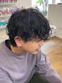 リカロヘアー(Ricaro hair)の写真/忙しい朝も簡単スタイリング☆顔型別の似合わせカット&パーマのバランスで好感度UP♪[宇品/メンズカット]