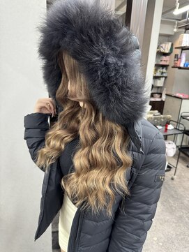 エミーバイモアムー(Emmie byMoremuu) 【RYUKI】ベージュカラー