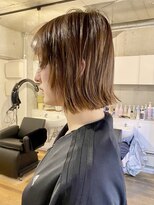 ハイジア(hygea)&nbsp;30代40代外ハネ切りっぱなしボブ☆ぱっつんボブ☆顔周りカット