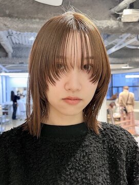 ナヌーク ダイカンヤマ(nanuk daikanyama) 長めマッシュバング×ベージュカラー