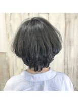 アンフィドットドゥルドゥ(AnFye.dueldo)&nbsp;【AnFye.dueldo 】大人ショート × ネイビーグレー