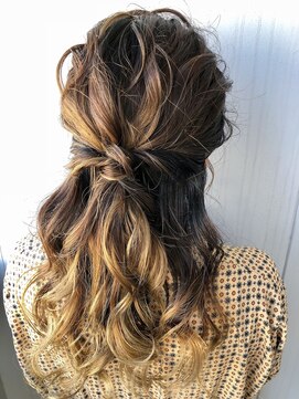 ヘアスタジオニコ(hair studio nico...) ハーフアップ