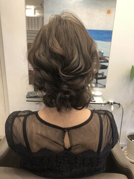 オルガ ヘアアンドメイク(Oluga hair&make) ツイストシニヨン