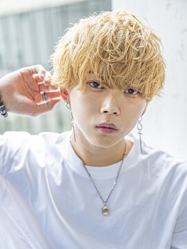 サングース(Sungoose) ★透明感シルバーカラーかきあげニュアンスマッシュ